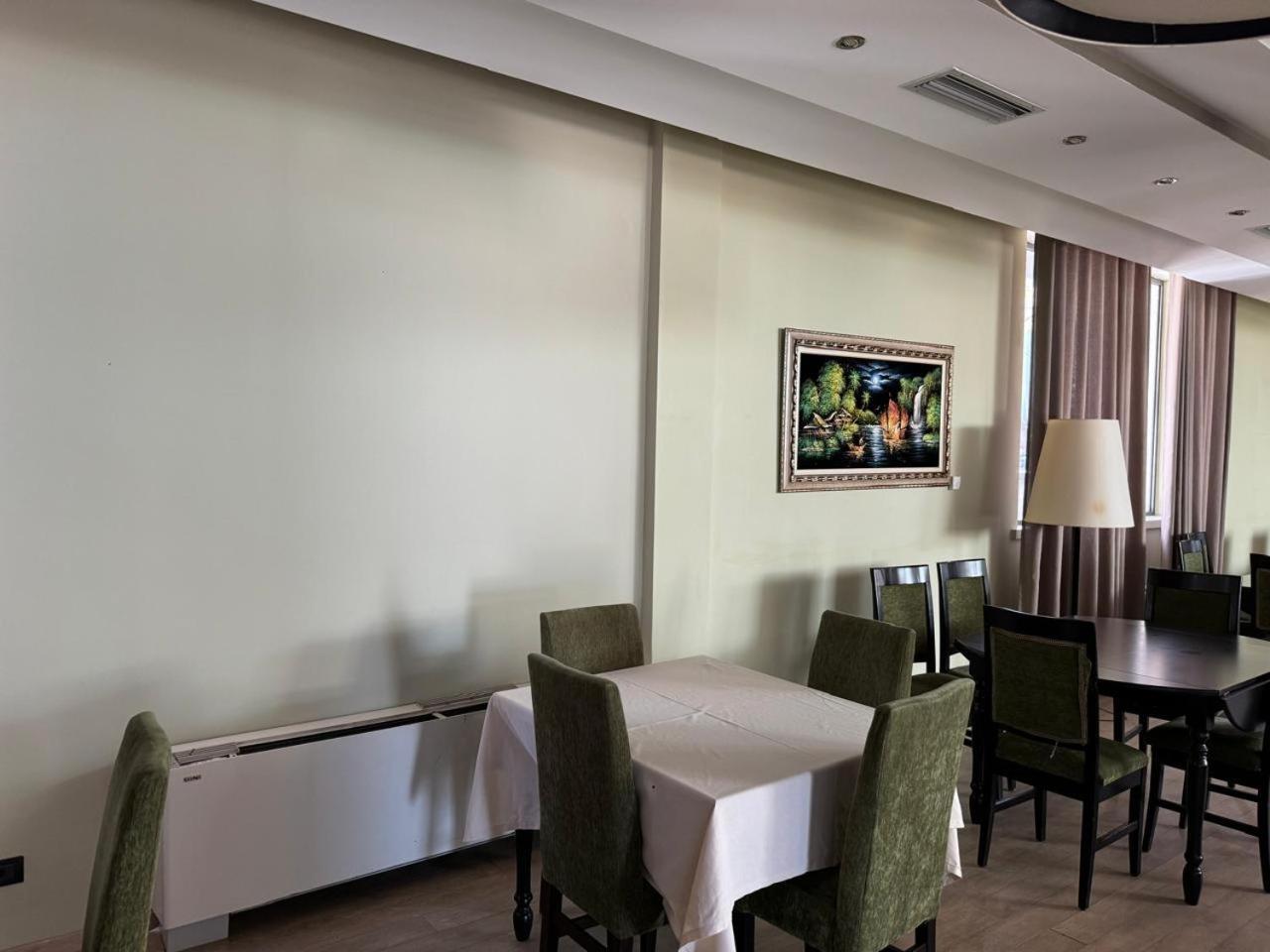 Sirena Hotel Tushemisht Экстерьер фото