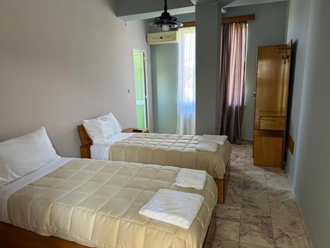 Sirena Hotel Tushemisht Экстерьер фото