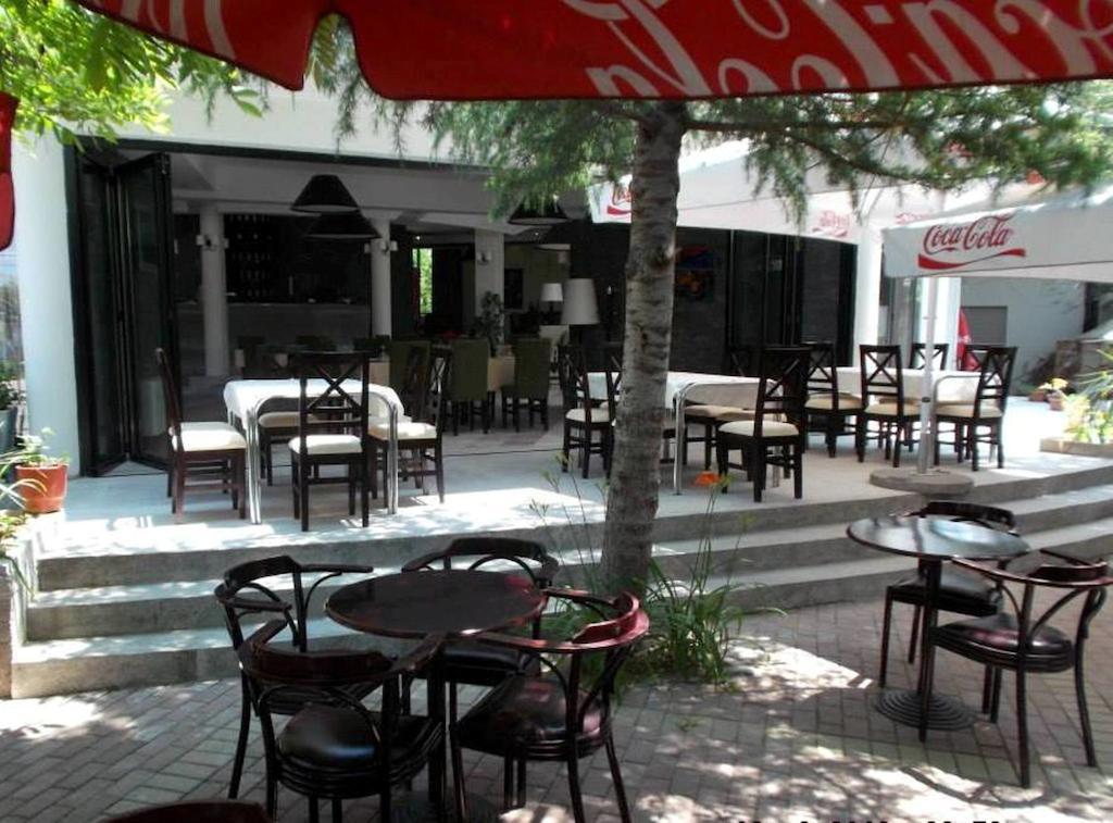 Sirena Hotel Tushemisht Экстерьер фото